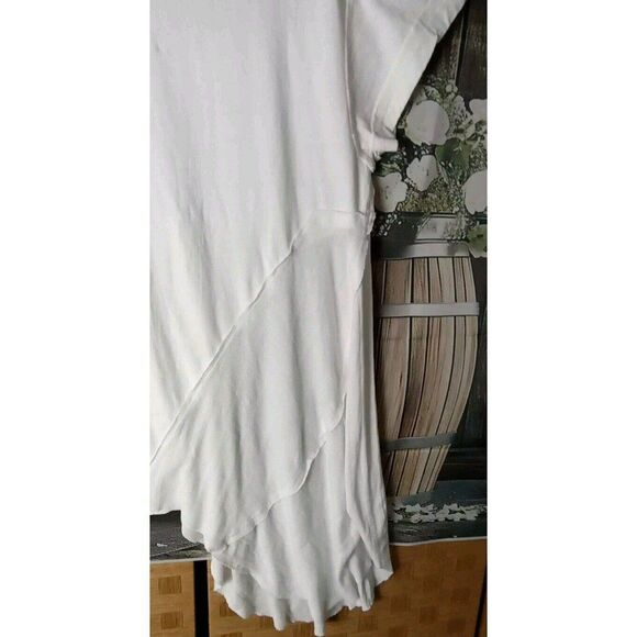 Free People Oversized White Blouse Size S/P Asymmetric 100% Cotton - Picture 10 of 12